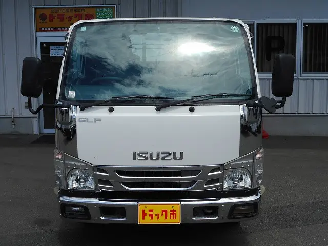いすゞ エルフ TPG-NJS85A(4WD)の写真2