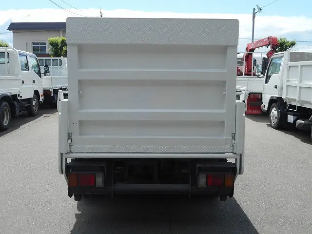 いすゞ エルフ TPG-NJS85A(4WD)の写真6