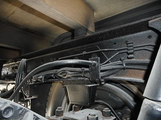 いすゞ エルフ TPG-NJS85A(4WD)の写真34