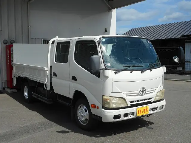 トヨタ ダイナ SKG-XZU695(4WD)の写真3