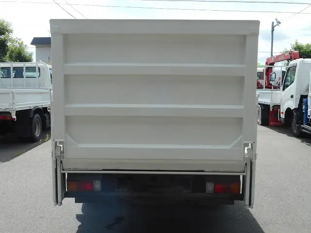 トヨタ ダイナ SKG-XZU695(4WD)の写真6