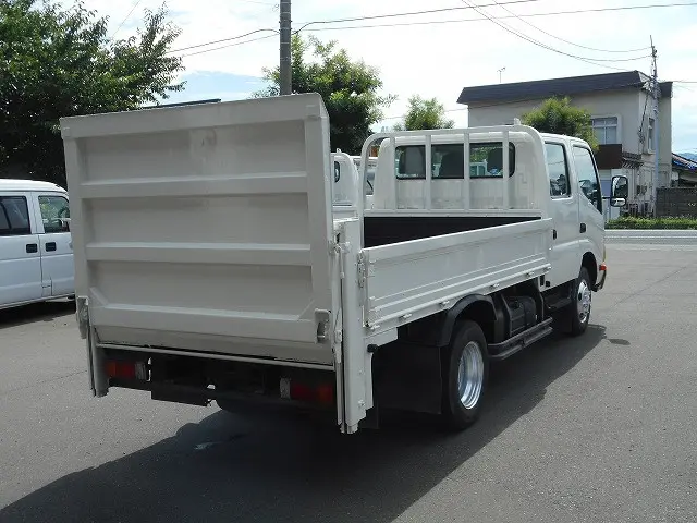 トヨタ ダイナ SKG-XZU695(4WD)の写真7