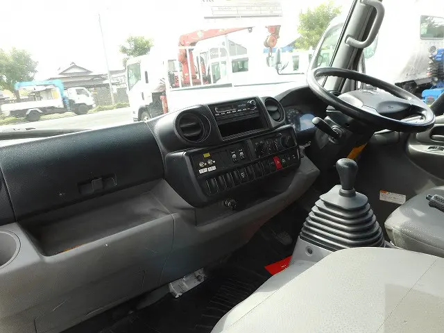 トヨタ ダイナ SKG-XZU695(4WD)の写真18