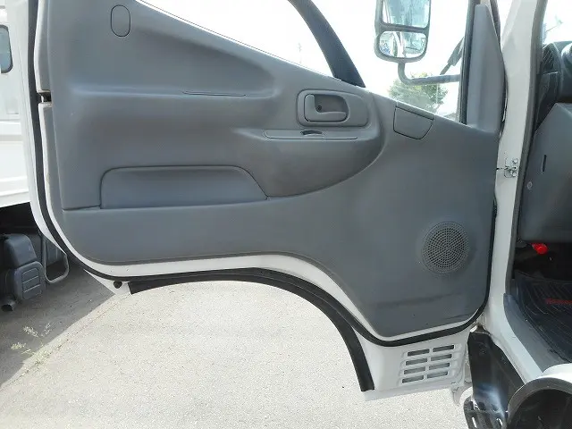 トヨタ ダイナ SKG-XZU695(4WD)の写真20