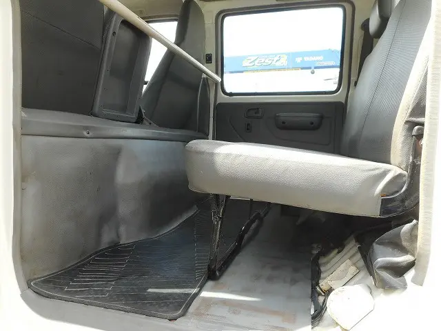 トヨタ ダイナ SKG-XZU695(4WD)の写真21