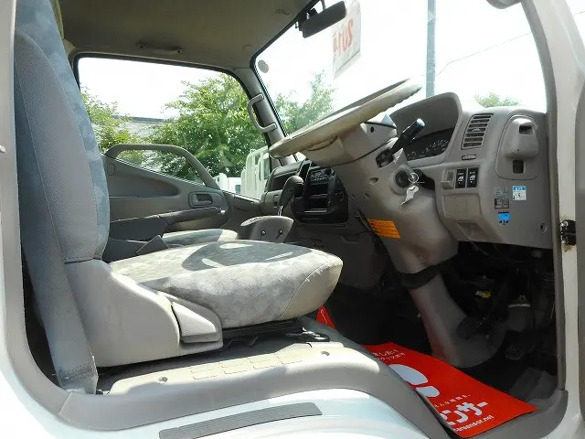 トヨタ ダイナ LDF-KDY281(4WD)の写真13