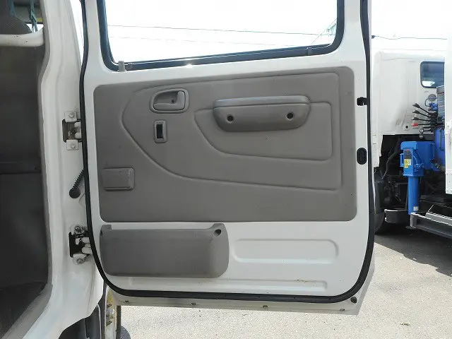 トヨタ ダイナ LDF-KDY281(4WD)の写真16