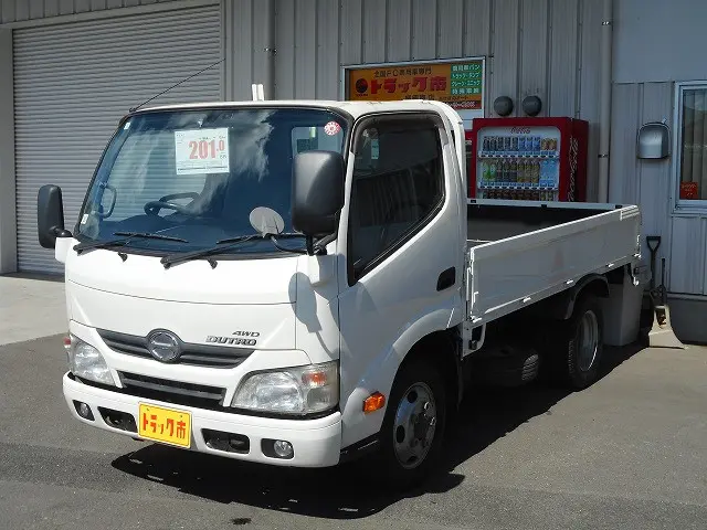 日野 デュトロ TKG-XZU675M(4WD)の写真1