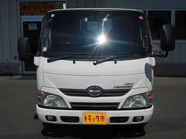 日野 デュトロ TKG-XZU675M(4WD)の写真2
