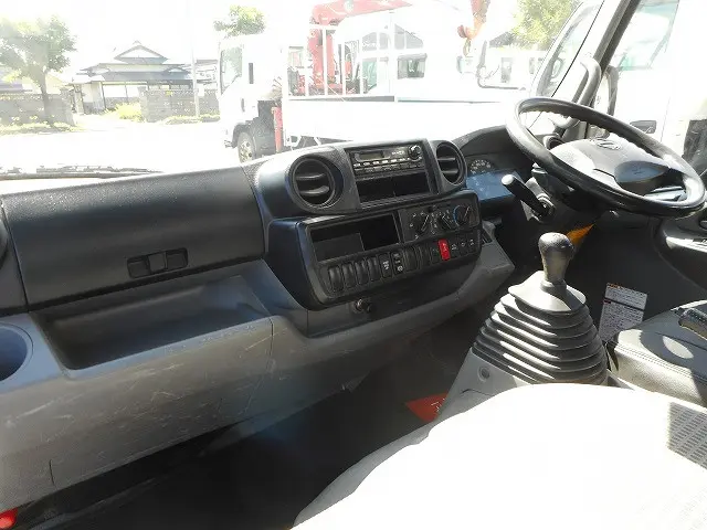 日野 デュトロ TKG-XZU675M(4WD)の写真14