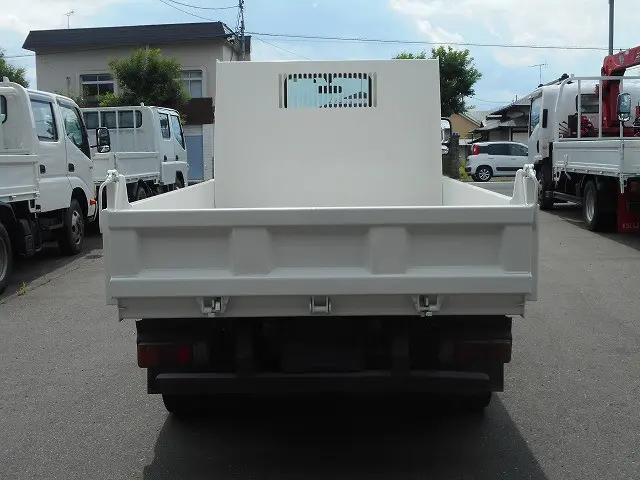 トヨタ ダイナ SKG-XZU675D(4WD)の写真6