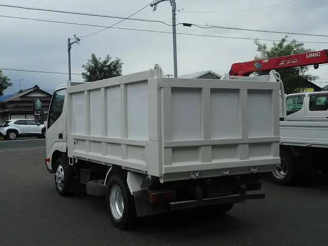トヨタ ダイナ SKG-XZU675D(4WD)の写真8