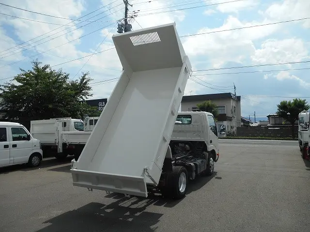 トヨタ ダイナ SKG-XZU675D(4WD)の写真10