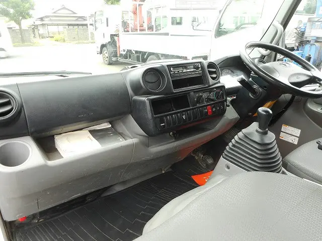 トヨタ ダイナ SKG-XZU675D(4WD)の写真19