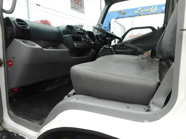 トヨタ ダイナ SKG-XZU675D(4WD)の写真20