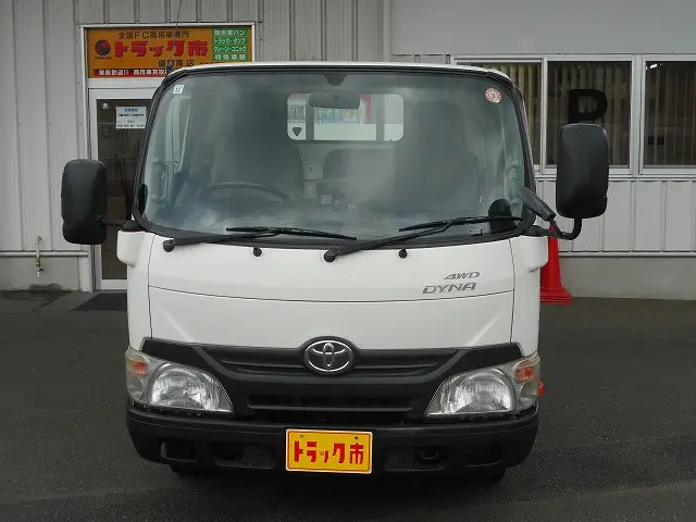 トヨタ ダイナ TKG-XZU675(4WD)の写真2