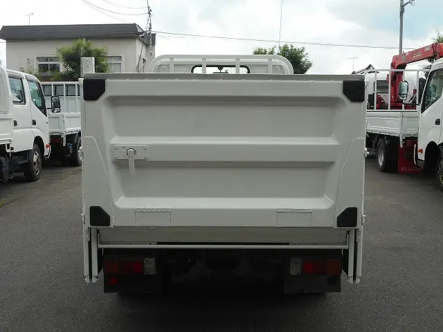 トヨタ ダイナ TKG-XZU675(4WD)の写真6