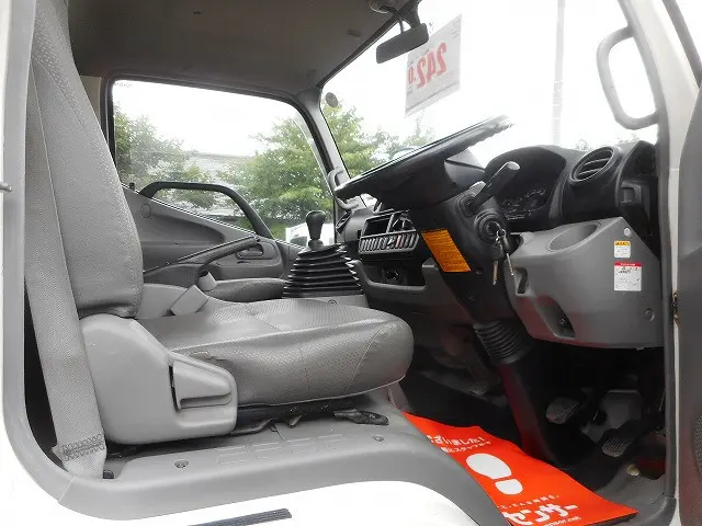 トヨタ ダイナ TKG-XZU675(4WD)の写真13