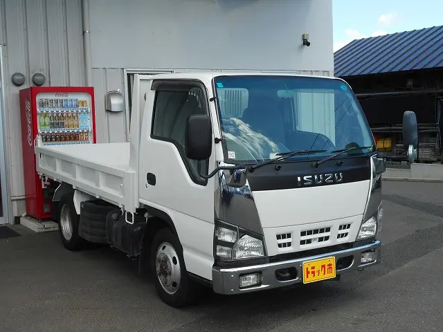 いすゞ エルフ PB-NKS81AN(4WD)の写真3