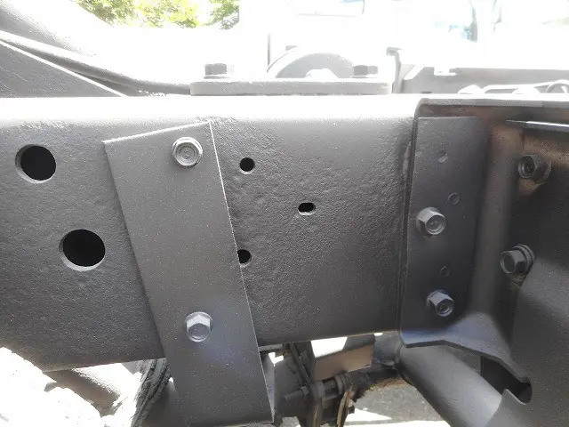 いすゞ エルフ PB-NKS81AN(4WD)の写真25