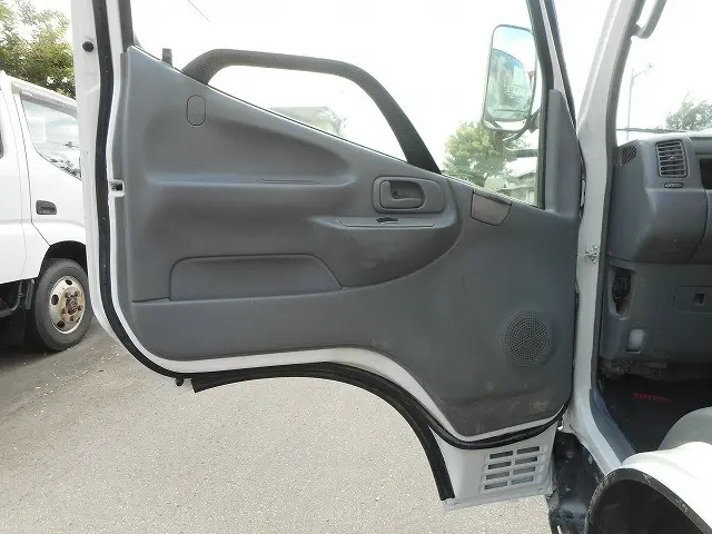 トヨタ ダイナ LDF-KDY281(4WD)の写真16