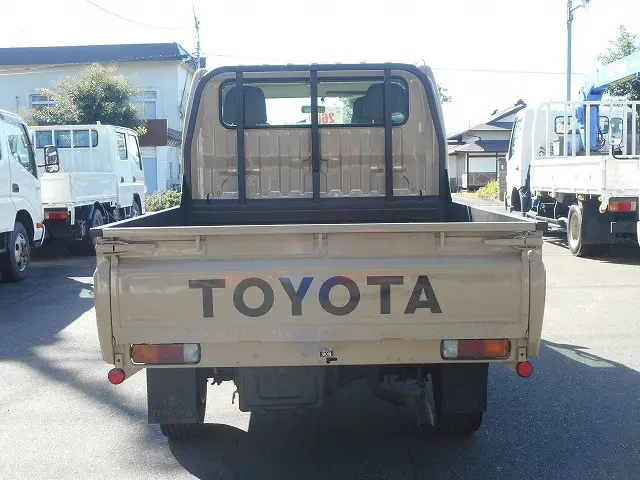 トヨタ ダイナ LDF-KDY281(4WD)の写真6