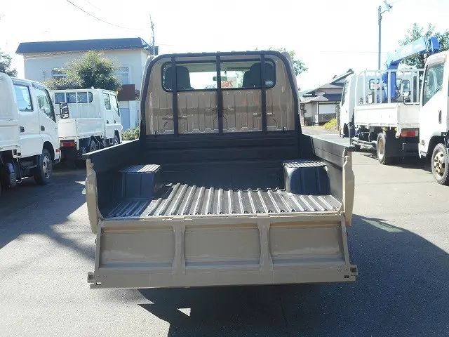 トヨタ ダイナ LDF-KDY281(4WD)の写真9