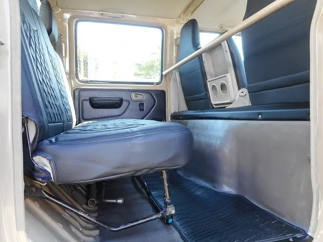 トヨタ ダイナ LDF-KDY281(4WD)の写真15