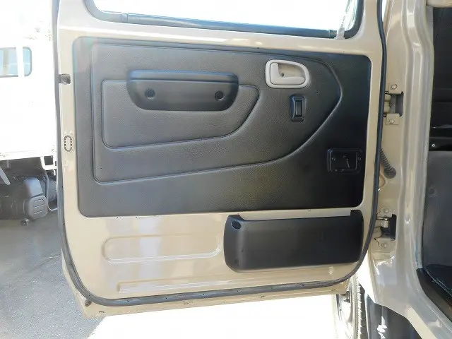 トヨタ ダイナ LDF-KDY281(4WD)の写真21