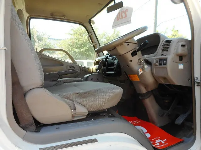 トヨタ ダイナ ADF-KDY281(4WD)の写真13