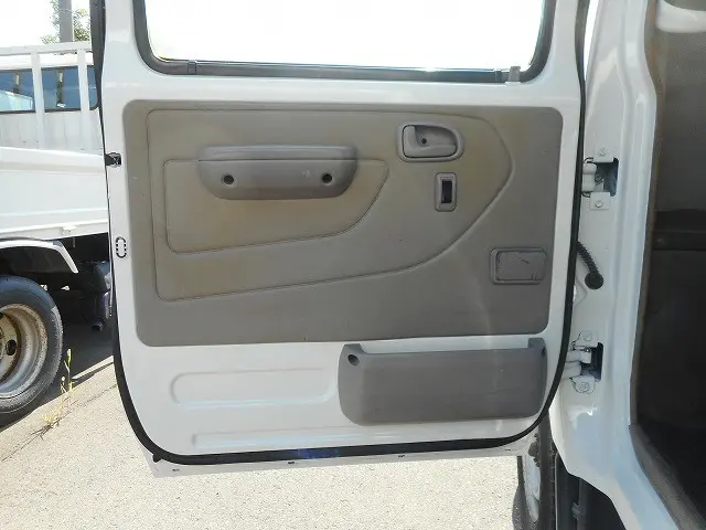 トヨタ ダイナ ADF-KDY281(4WD)の写真21