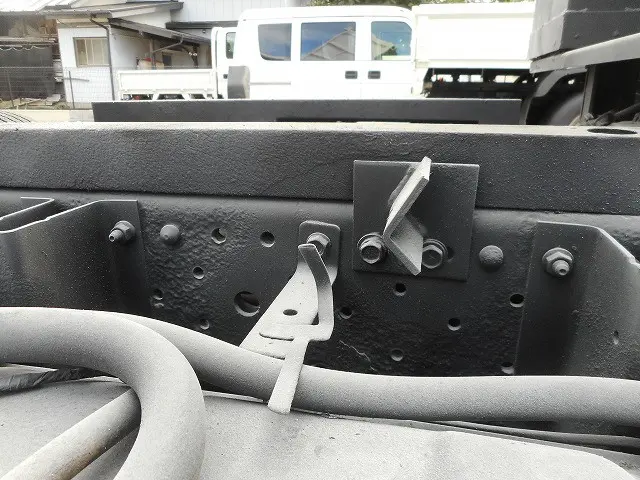 いすゞ エルフ TKG-NKS85AN(4WD)の写真29