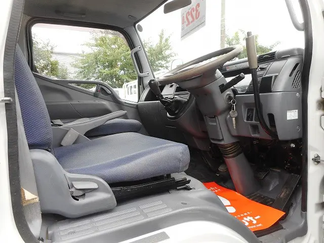 三菱 キャンター PDG-FG70DD(4WD)の写真17