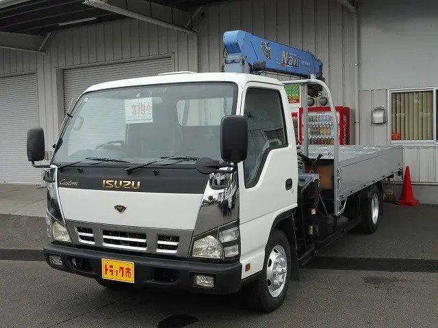 いすゞ エルフ PB-NPS81AR(4WD)の写真1
