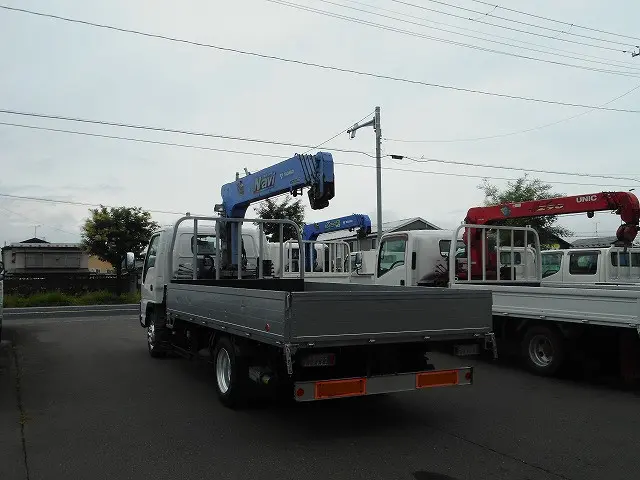 いすゞ エルフ PB-NPS81AR(4WD)の写真8