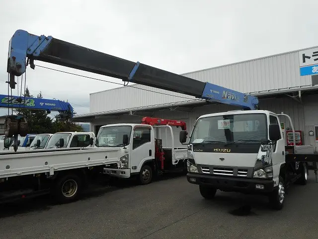 いすゞ エルフ PB-NPS81AR(4WD)の写真24