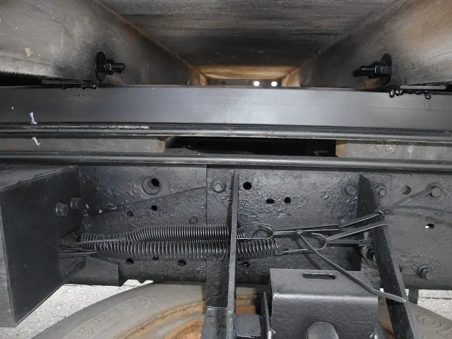 いすゞ エルフ PB-NPS81AR(4WD)の写真38