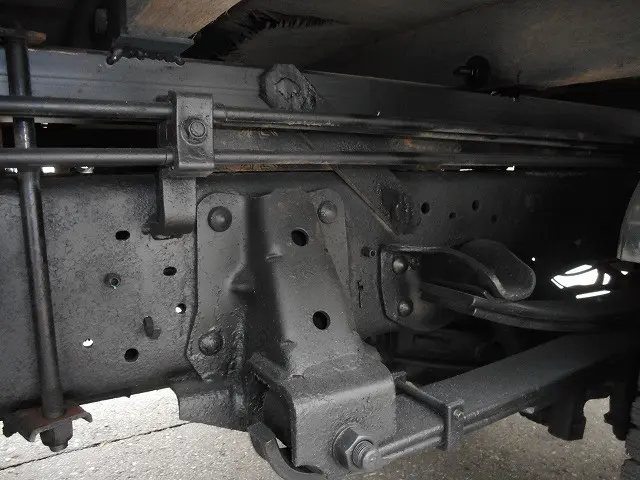 いすゞ エルフ PB-NPS81AR(4WD)の写真39