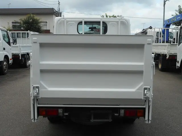三菱 キャンターガッツ TKG-BSZ5F24(4WD)の写真6