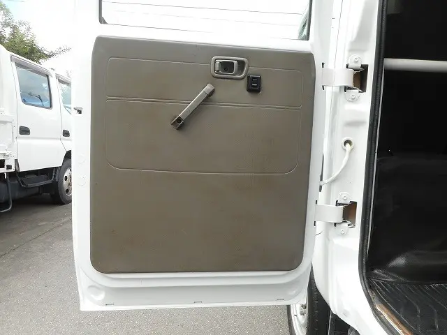 三菱 キャンターガッツ TKG-BSZ5F24(4WD)の写真22
