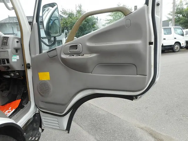 トヨタ ダイナ PB-XZU388(4WD)の写真26