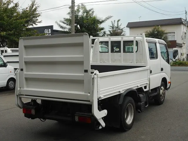 日野 デュトロ BDG-XZU378M(4WD)の写真7