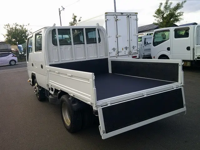 いすゞ エルフ TKG-NHS85A(4WD)の写真10