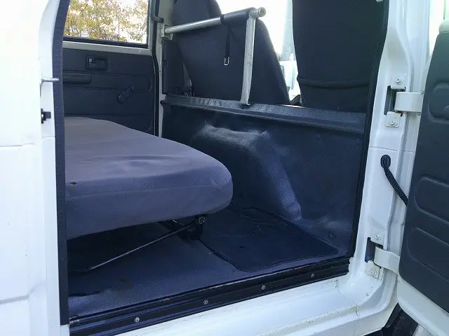 いすゞ エルフ TKG-NHS85A(4WD)の写真14