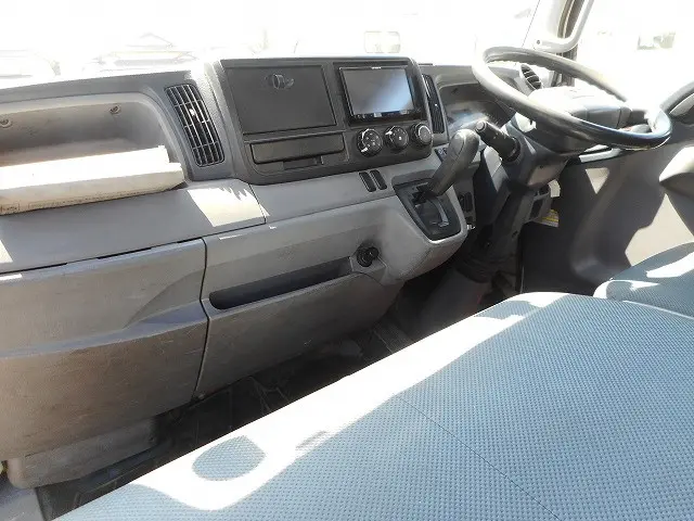 日産 アトラス FDA2W(4WD)の写真14