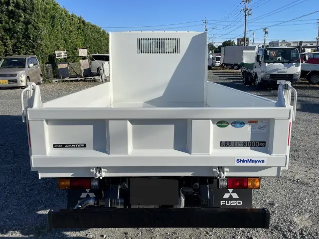 三菱 キャンター 2RG-FBA60(2WD)の写真2