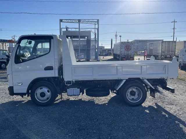 三菱 キャンター 2RG-FBA60(2WD)の写真7