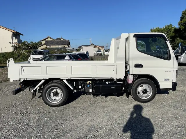 三菱 キャンター 2RG-FBA60(2WD)の写真8