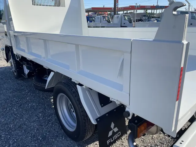 三菱 キャンター 2RG-FBA60(2WD)の写真16