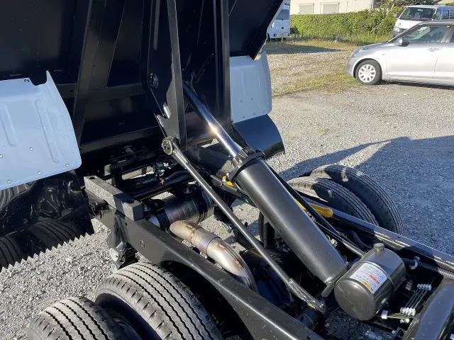 三菱 キャンター 2RG-FBA60(2WD)の写真33